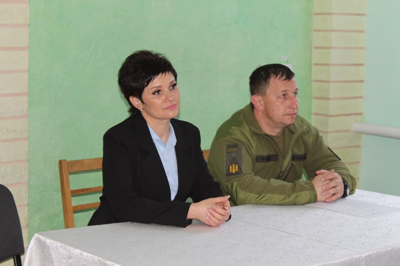 Саф’янівський сільський голова Наталія Тодорова привітала військовослужбовців із Днем Збройних Сил України 31