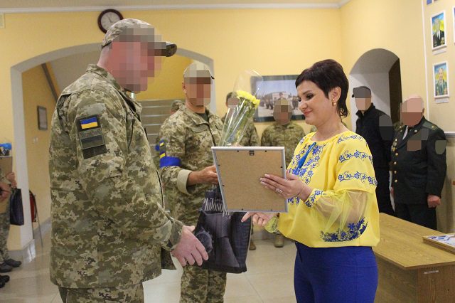 Саф’янівська громада привітала військовослужбовців до Дня захисника України 9