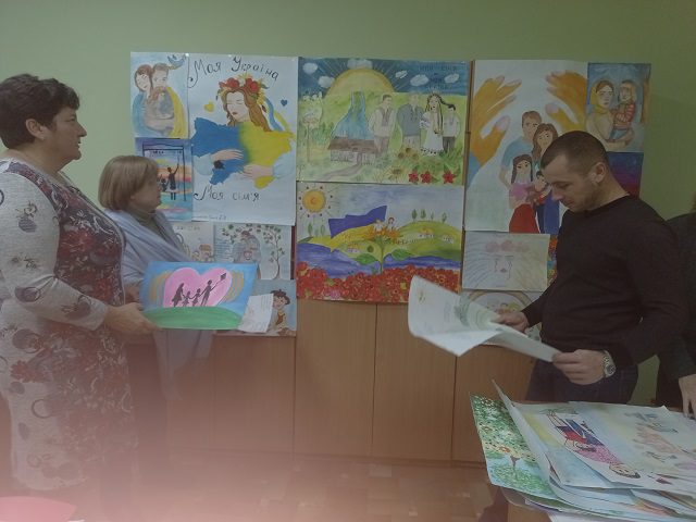 В Саф’янівській громаді відбувся конкурс творчості серед дітей та молоді «Сім’я очима дитини» 3