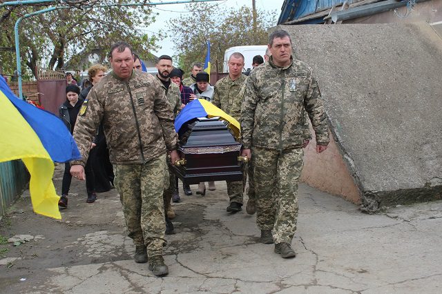 Саф’янівська громада провела в останню путь Захисника України Андрія Крецула 13