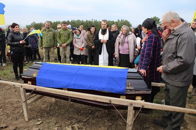 Саф’янівська громада провела в останню путь Захисника України Андрія Крецула 39