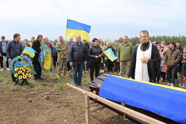 Саф’янівська громада провела в останню путь Захисника України Андрія Крецула 53