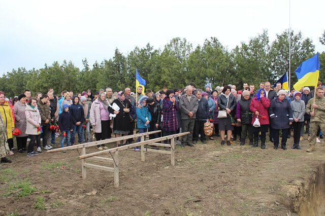 Саф’янівська громада провела в останню путь Захисника України Андрія Крецула 63