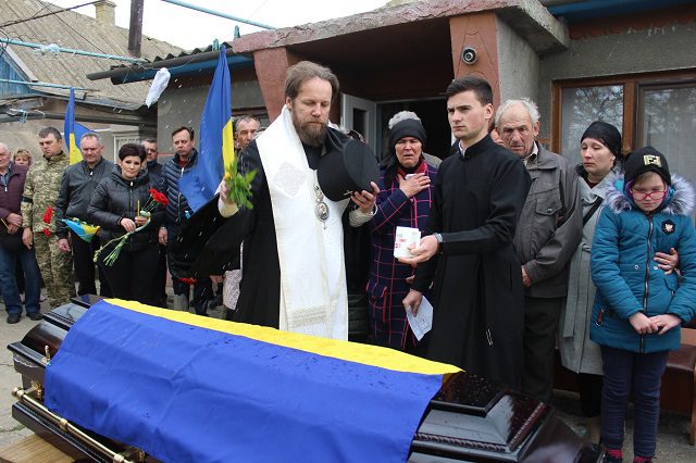 Саф’янівська громада провела в останню путь Захисника України Андрія Крецула 69