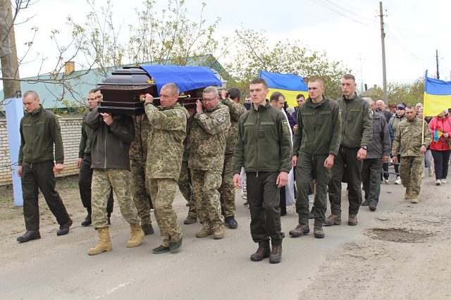 Саф’янівська громада провела в останню путь Захисника України Андрія Крецула 83