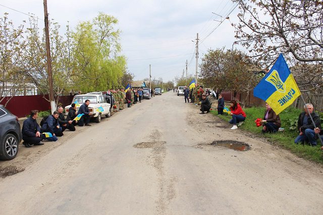 Саф’янівська громада провела в останню путь Захисника України Андрія Крецула 5