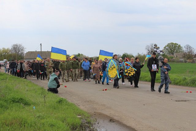 Саф’янівська громада провела в останню путь Захисника України Андрія Крецула 7