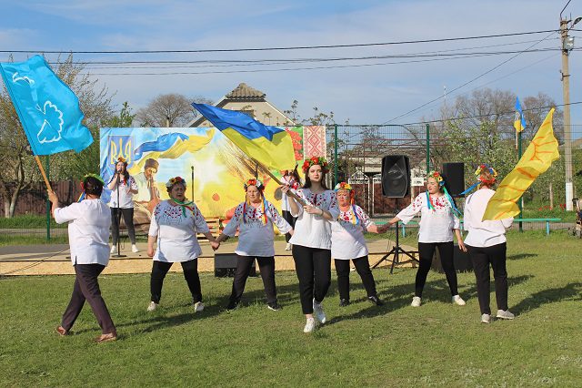 Разом до перемоги: в Саф’янівській громаді відбувся благодійний ярмарок на підтримку ЗСУ 129