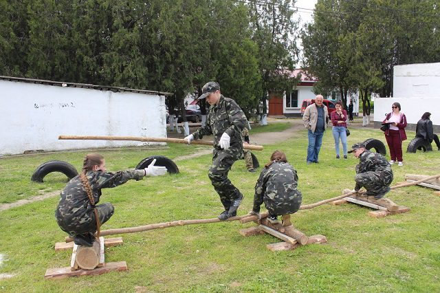 В Саф’янівській громаді відбувся І етап Всеукраїнської дитячо-юнацької військово-патріотичної гри «Сокіл» («Джура») 99