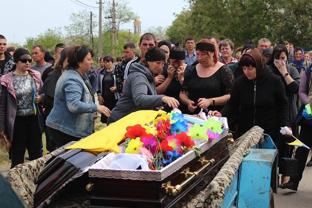 Назавжди 31: Саф’янівська громада провела в останню путь захисника України Артема Кваша 31