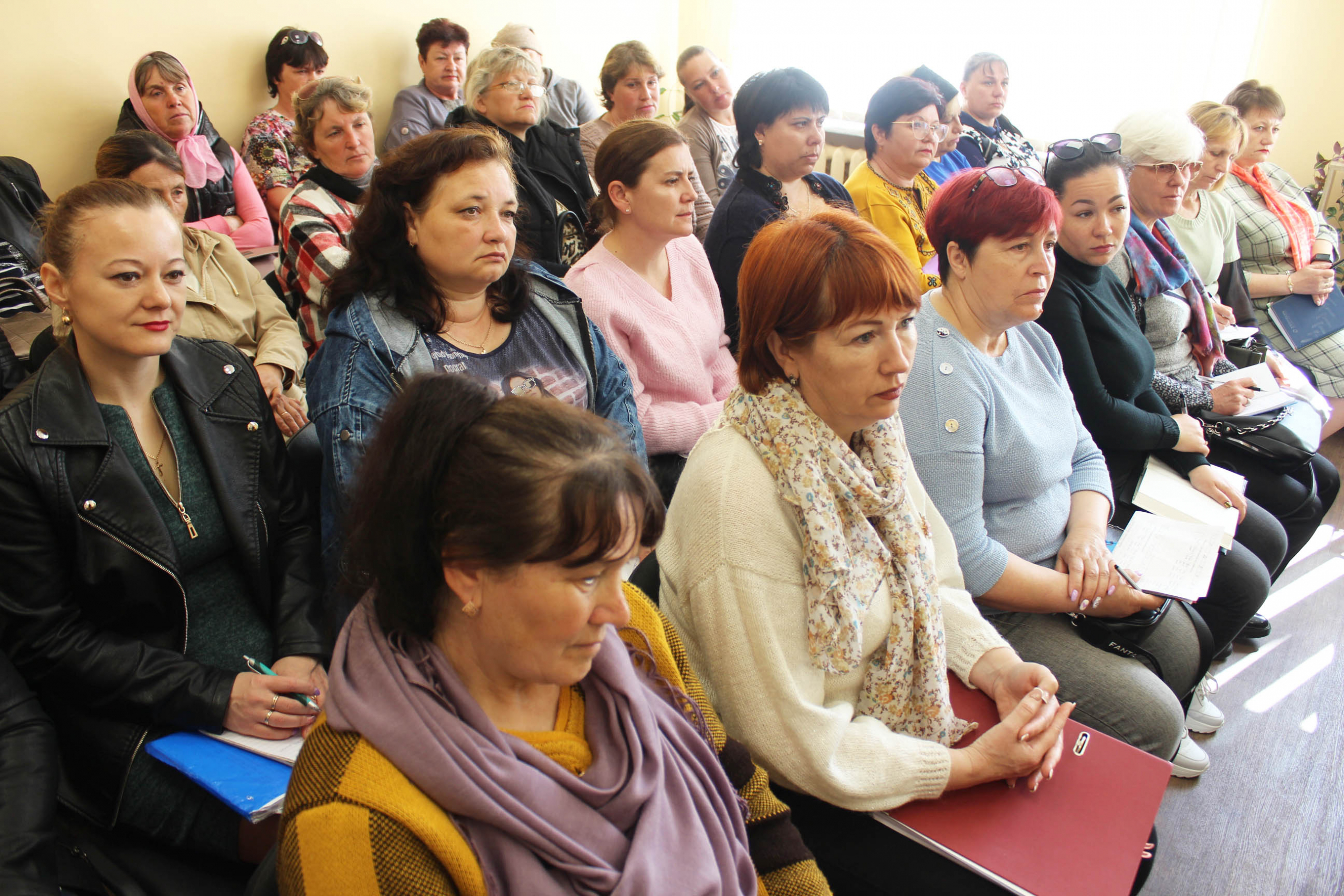 В Саф’янівській сільській раді відбулась нарада з фахівцями із соціальної роботи та соціальними працівниками 5