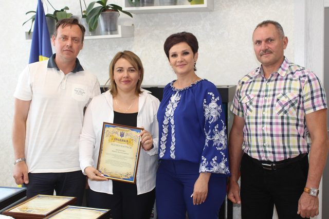 Працівники Саф'янівської територіальної громади приймали вітання з нагоди Дня Конституції України 17